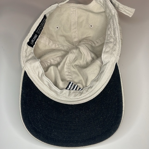 Adidas hat - Picture 4 of 5